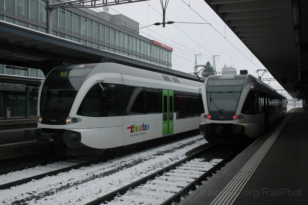 2771-0014-200413.jpg - Thurbo RABe 526.739-8 +526.778-6 / Wil 20.4.2013