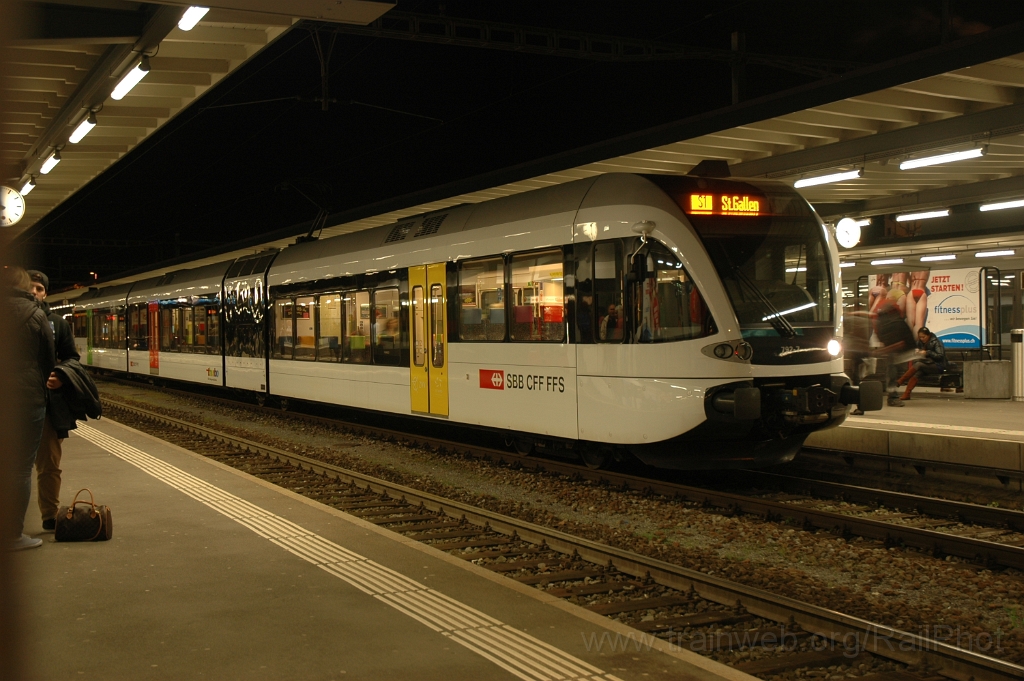 2772-0031-230413.jpg - Thurbo RABe 526.792-7 / Wil 23.4.2013