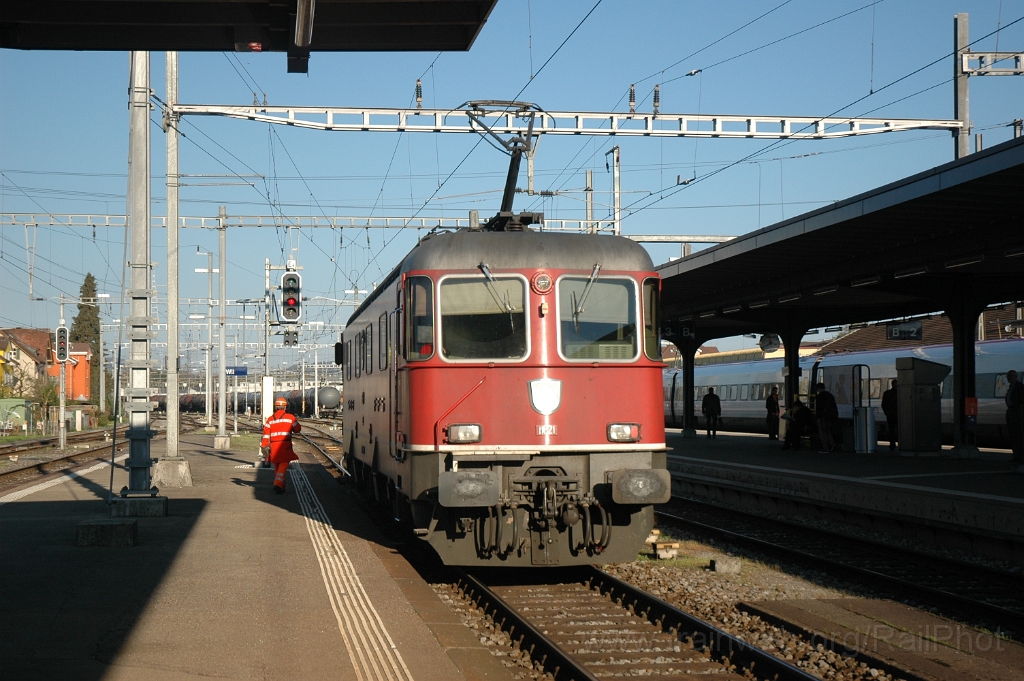 2774-0040-250413.jpg - SBB-CFF Re 6/6 11621 "Taverne-Torricella" / Wil 25.4.2013