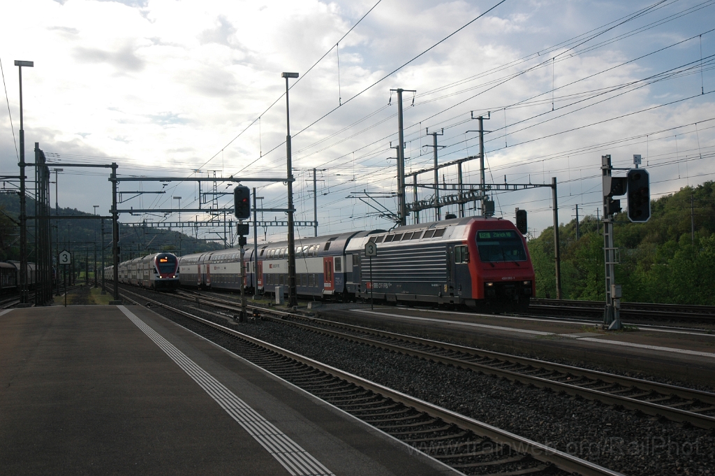 2799-0044-080513.jpg - SBB-CFF Re 450.083-1 "Trüllikon" + RABe 511.015 / Killwangen-Spreitenbach 8.5.2013