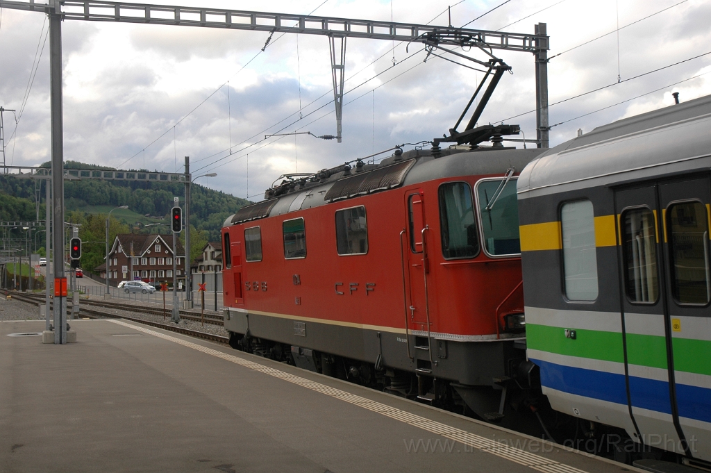 2805-0014-120513.jpg - SBB-CFF Re 4/4'' 11214 / Wattwil 12.5.2013
