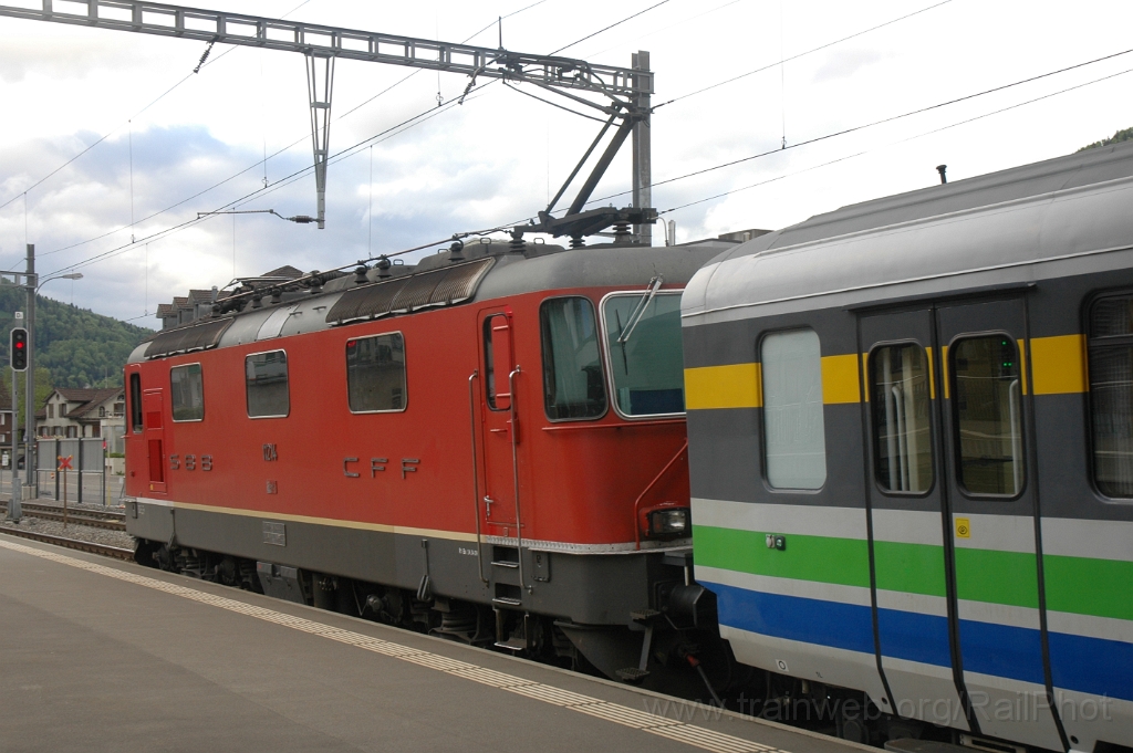 2805-0015-120513.jpg - SBB-CFF Re 4/4'' 11214 / Wattwil 12.5.2013