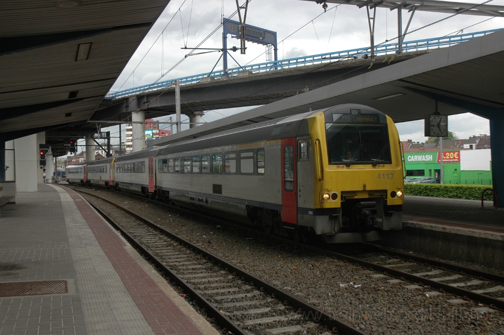 2822-0040-220513.jpg - SNCB 4113 + 4106 / Charleroi-Sud 22.5.2013