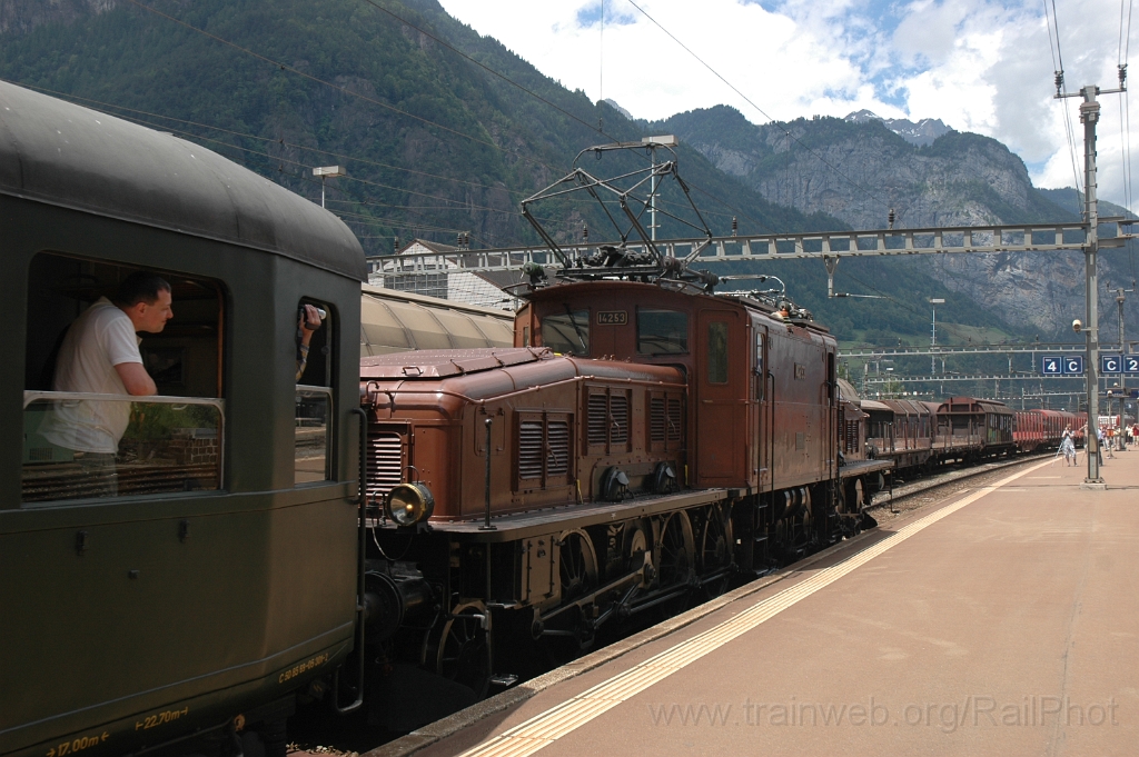 2843-0002-150613.jpg - SBB-CFF Ce 6/8'' 14253 / Erstfeld 15.6.2013