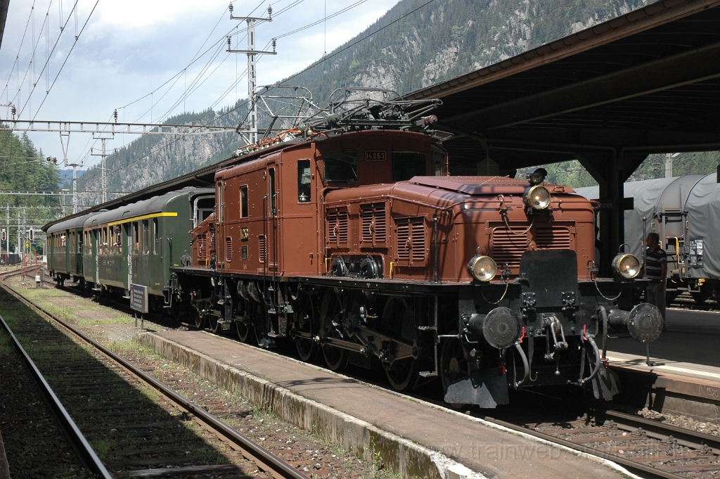 2844-0015-150613.jpg - SBB-CFF Ce 6/8'' 14253 + AB4.3721 + C4.5301 / Göschenen 15.6.2013