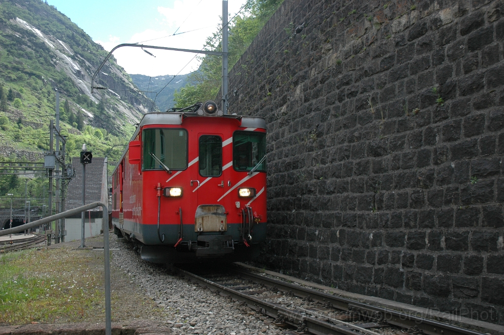 2844-0033-150613.jpg - MGB Deh 4/4 54 "Goms" / Göschenen 15.6.2013