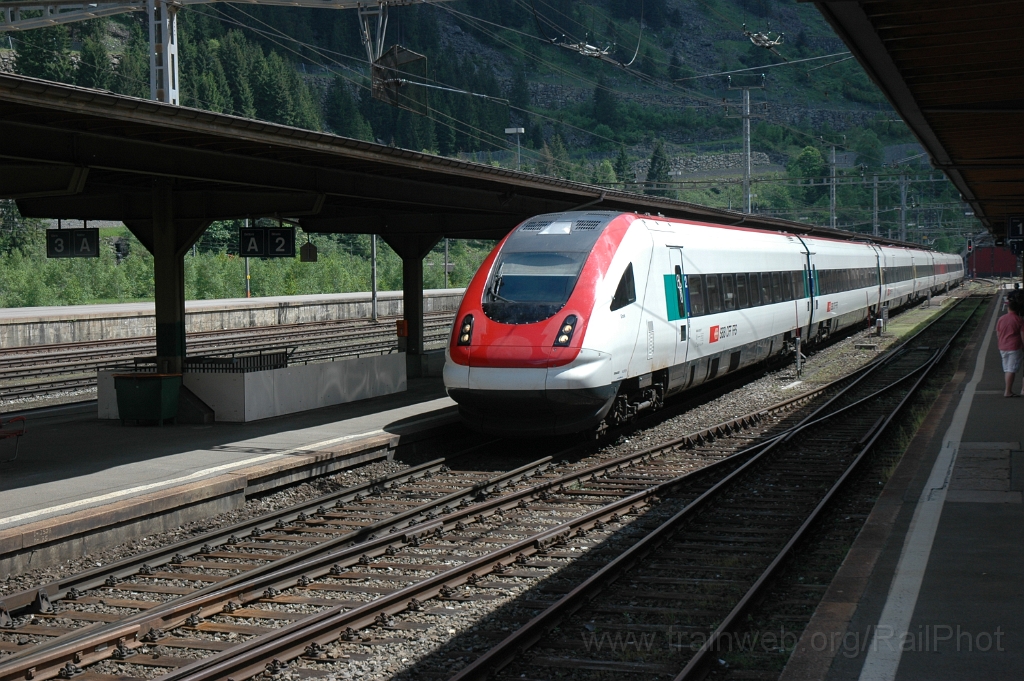 2844-0047-150613.jpg - SBB-CFF ICN RABDe 500.037-7 "Grock" / Göschenen 15.6.2013