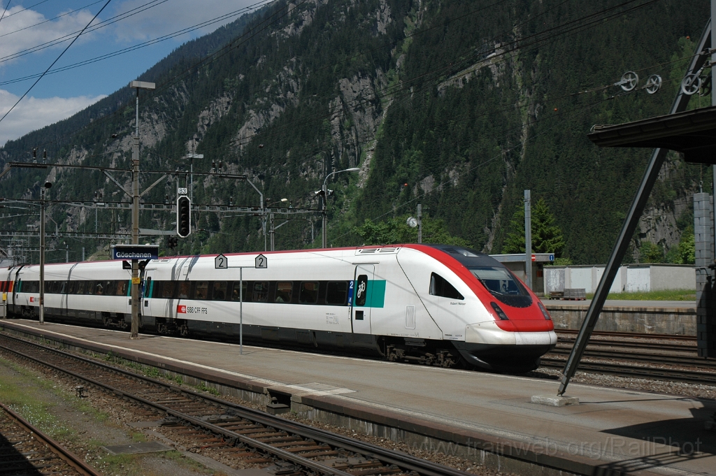 2845-0008-150613.jpg - SBB-CFF ICN RABDe 500.010-4 "Robert Walser" / Göschenen 15.6.2013
