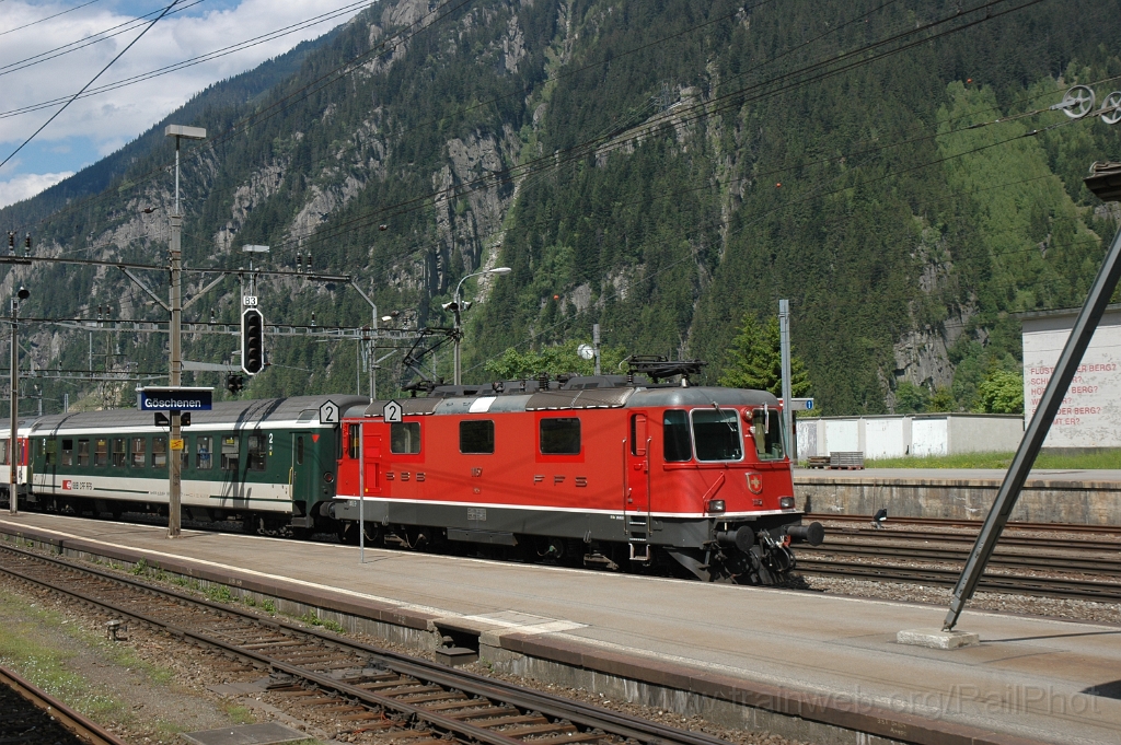 2845-0016-150613.jpg - SBB-CFF Re 4/4'' 11157 / Göschenen 15.6.2013