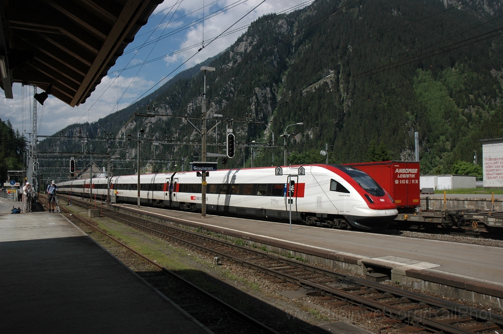 2845-0042-150613.jpg - SBB-CFF ICN RABDe 500.003 "Germaine de Staël" / Göschenen 15.6.2013