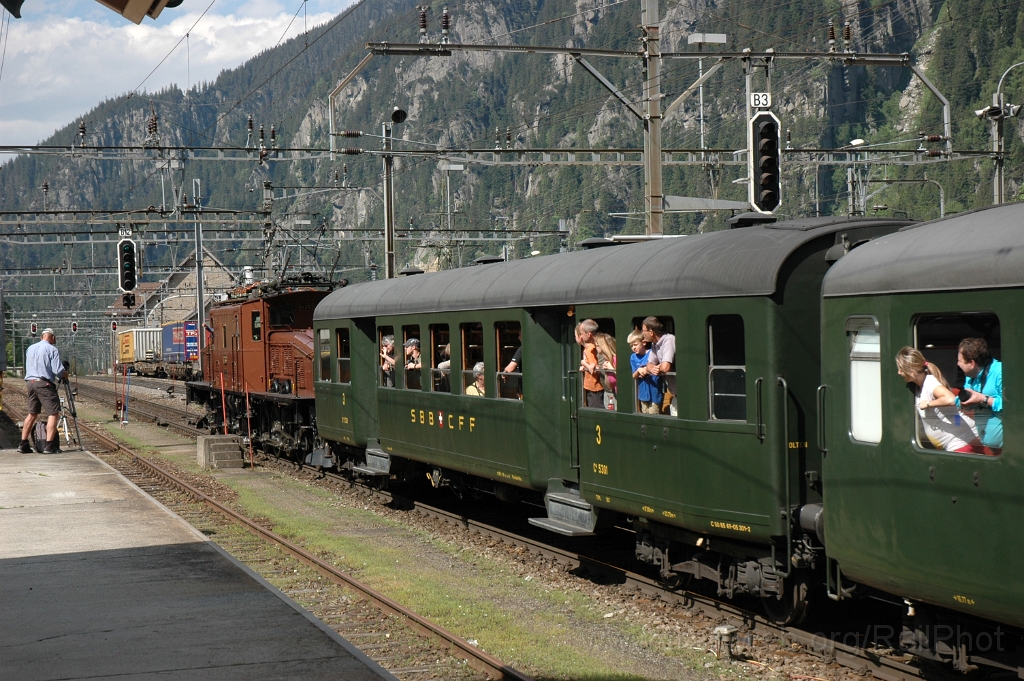 2846-0007-150613.jpg - SBB-CFF Ce 6/8'' 14253 + C4.5301 / Göschenen 15.6.2013