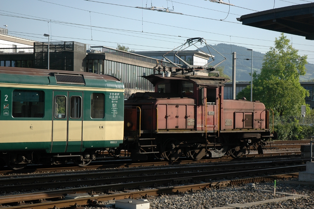 2847-0033-170613.jpg - SOB B 355 + SBB-CFF Ee 3/3 16430 / Rapperswil 17.6.2013