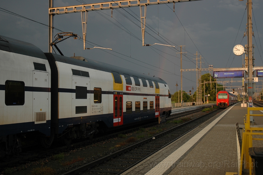 2851-0011-180613.jpg - SBB-CFF RABe 514.032-2 + Re 450.040-1 "Hinwil" / Pfäffikon SZ 18.6.2013