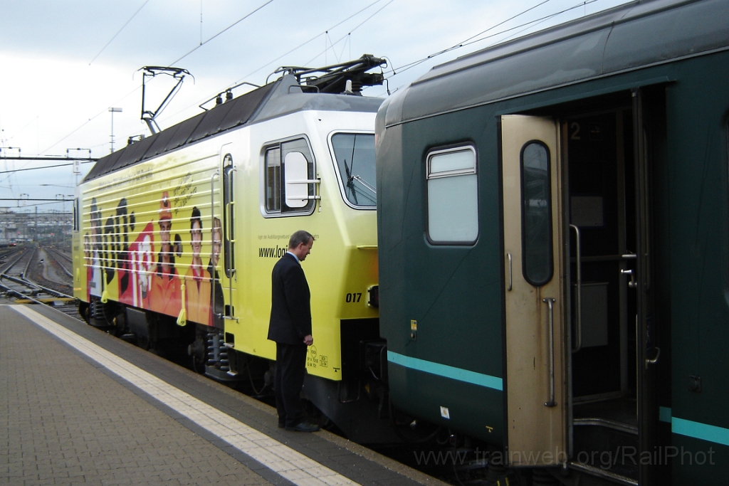 2858-0010-280613.jpg - SOB Re 446.017-6 "Login" / Rapperswil 28.6.2013