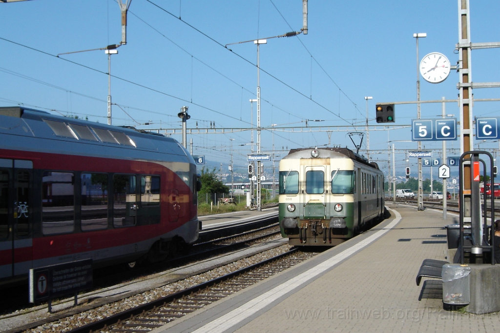 2858-0025-010713.jpg - SOB BDe 576.058-2 "Wollerau" / Rapperswil 1.7.2013
