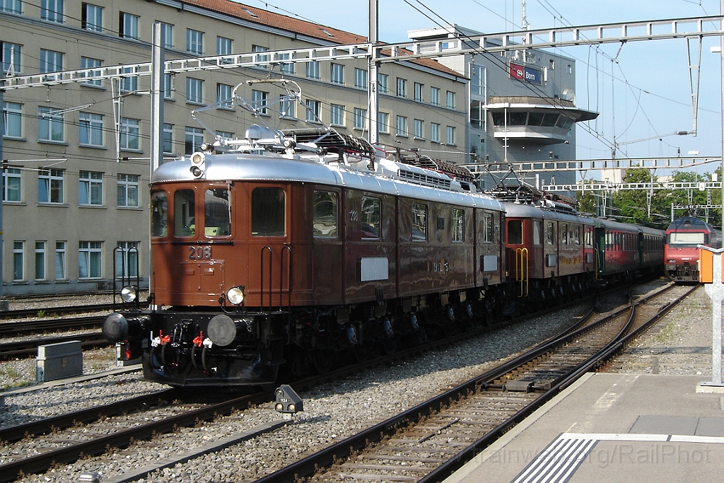 2863-0037-150713.jpg - BLS Ae 6/8 208 + 205 / Bern HB 15.7.2013