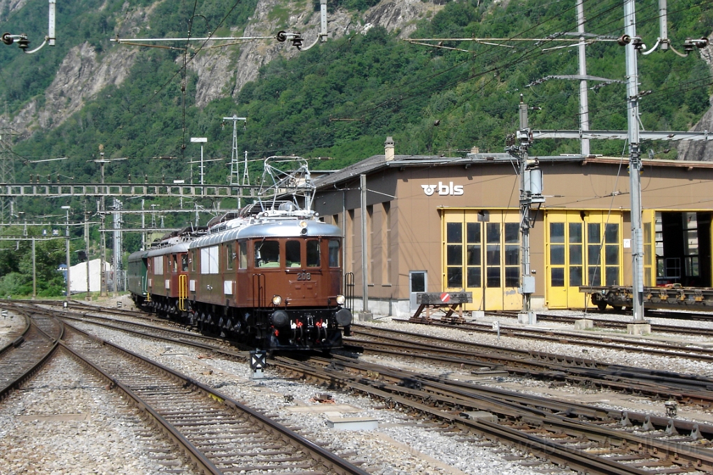 2864-0009-150713.jpg - BLS Ae 6/8 208 + 205 / Brig 15.7.2013