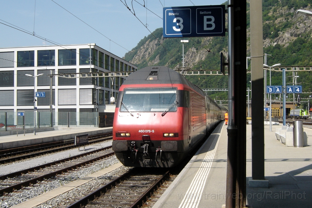 2864-0015-150713.jpg - SBB-CFF Re 460.075-5 "Schafmatt" / Brig 15.7.2013