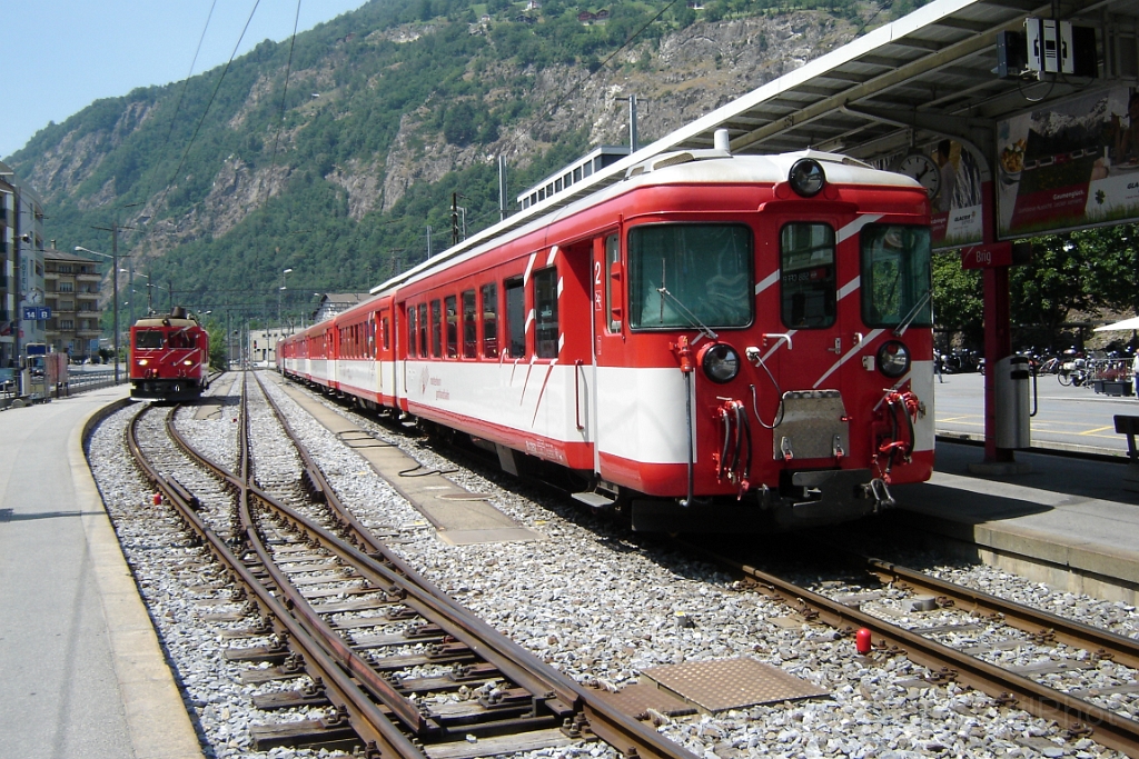 2866-0013-150713.jpg - MGB ABt 2252 + HGm 4/4 61 / Brig 15.7.2013