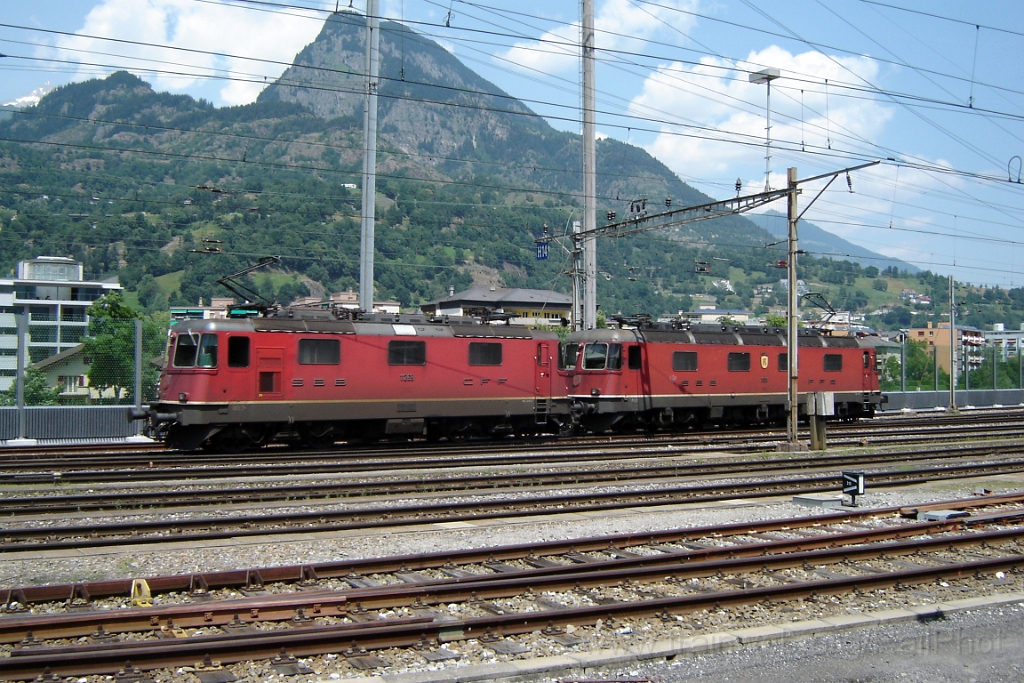 2866-0040-150713.jpg - SBB-CFF Re 6/6 11611 "Rüti ZH" + Re 4/4'' 11269 / Brig 15.7.2013