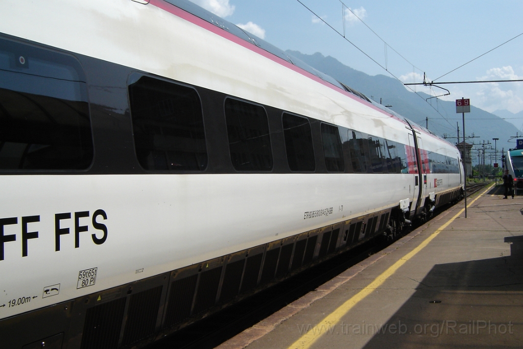 2867-0014-150713.jpg - SBB-CFF ETR 93 85 5 610.714-3 / Domodossola 15.7.2013