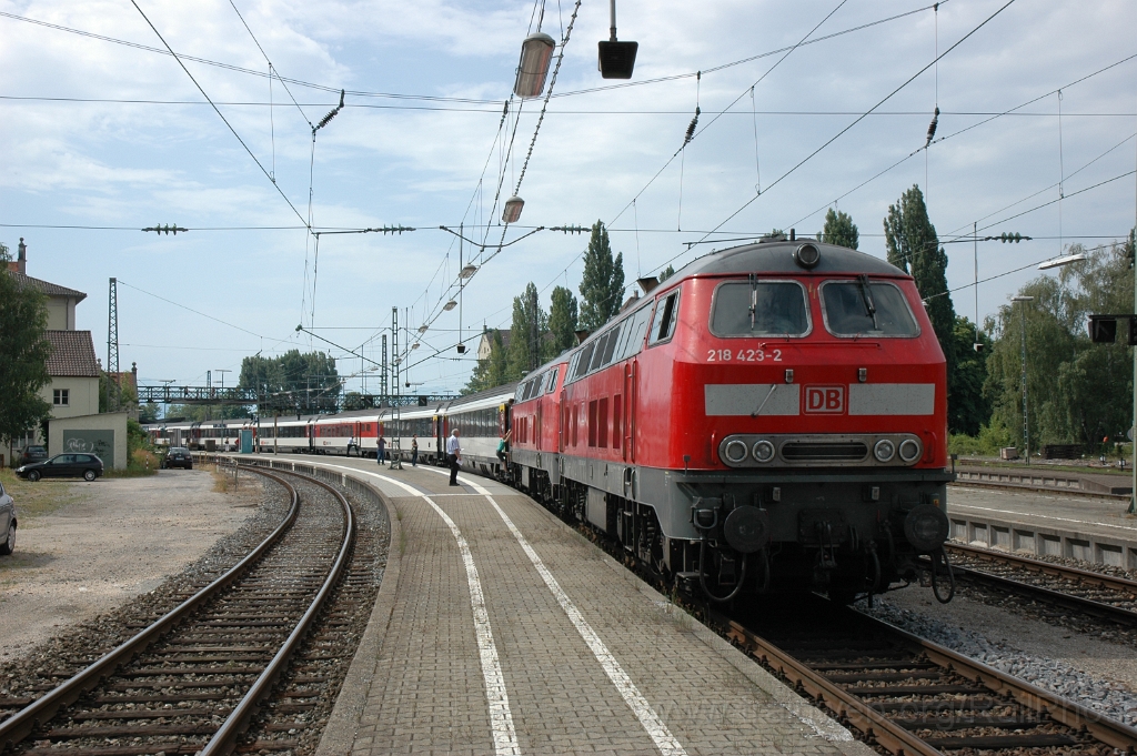 2887-0047-030813.jpg - DBAG 218.423-2 + 218.421-6 / Lindau Hbf 3.8.2013
