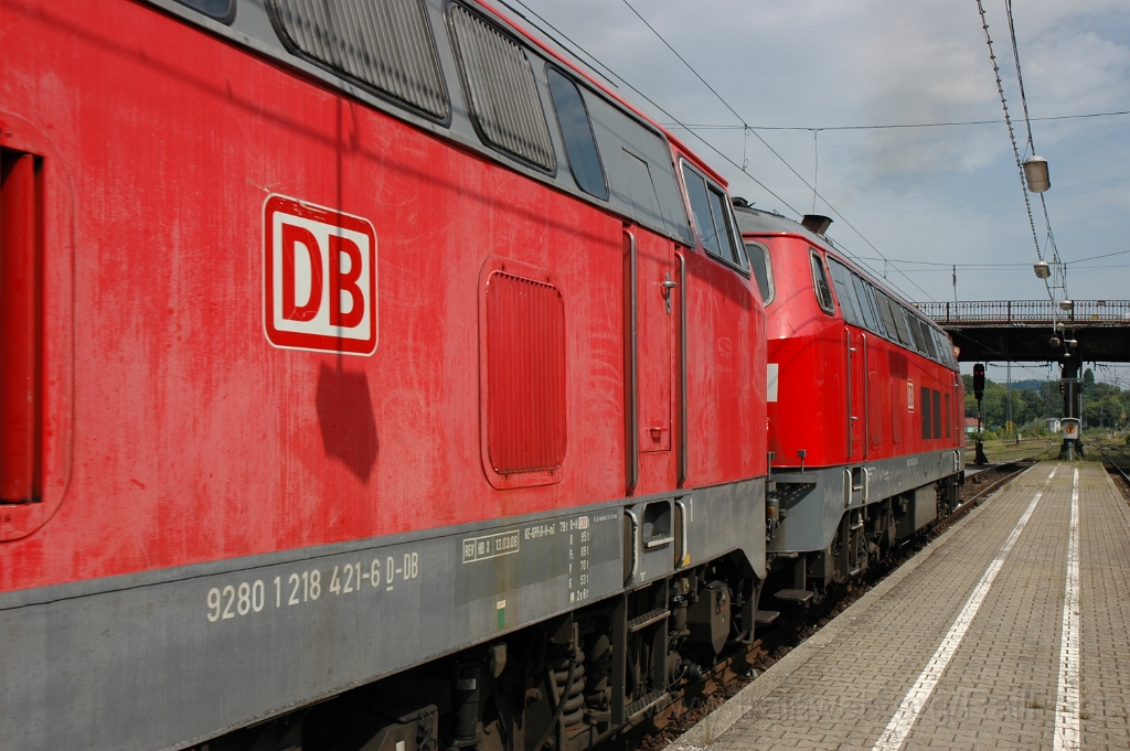 2888-0014-030813.jpg - DBAG 218.423-2 + 218.421-6 / Lindau Hbf 3.8.2013