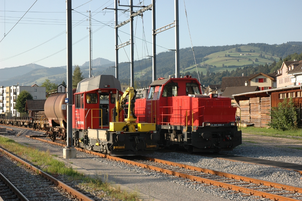 2895-0031-050813.jpg - SBB-CFF Tm 234.011-5 + Am 841.009-4 / Wattwil 5.8.2013