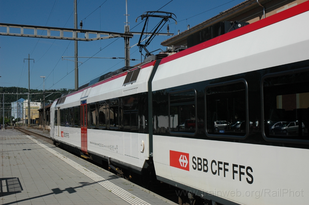 2901-0019-110813.jpg - SBB-CFF RBDe 560.236-2 / Porrentruy 11.8.2013