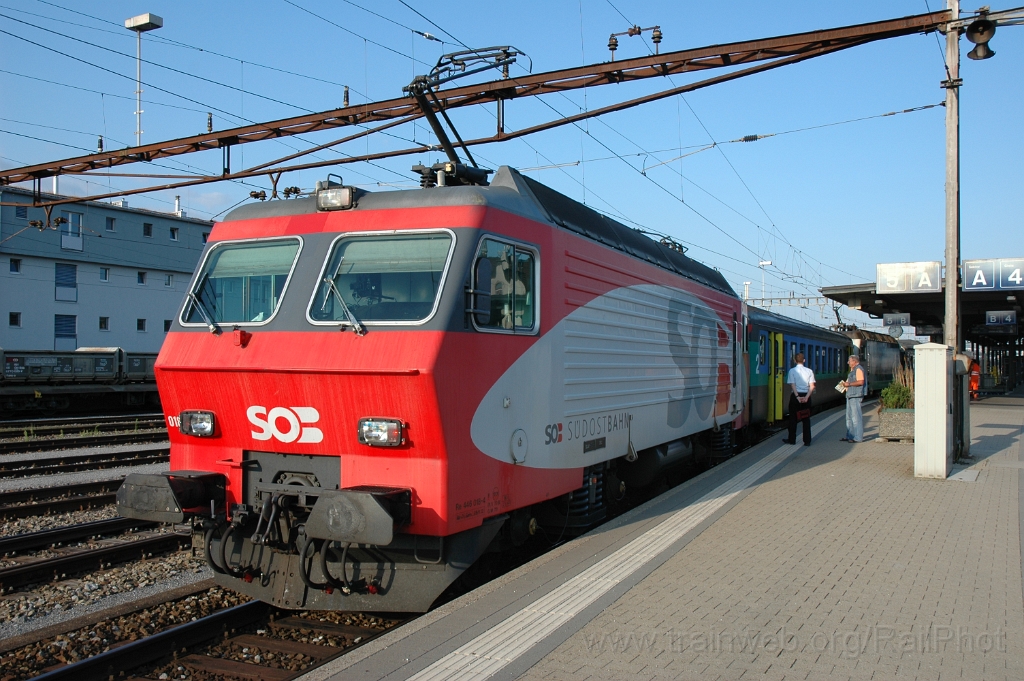 2905-0044-140813.jpg - SOB Re 446.018-4 + Re 456.091-8 «Romanshorn» / Rapperswil 14.8.2013
