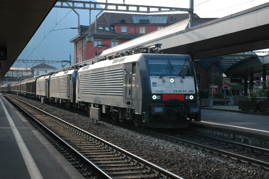 2913-0020-160813.jpg - MRCE ES 64 F4-082 + 111 + 108 / Arth-Goldau 16.8.2013