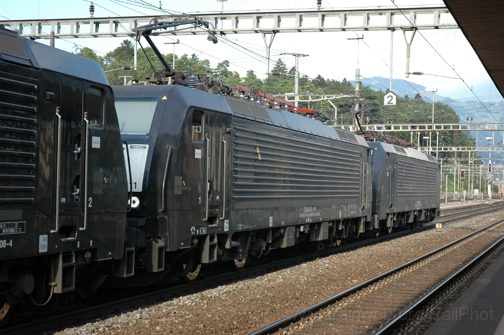 2913-0029-160813.jpg - MRCE ES 64 F4-082 + 111 / Arth-Goldau 16.8.2013