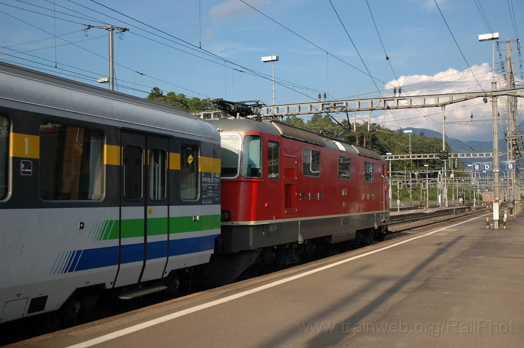 2915-0002-160813.jpg - SBB-CFF Re 4/4'' 11217 / Arth-Goldau 16.8.2013