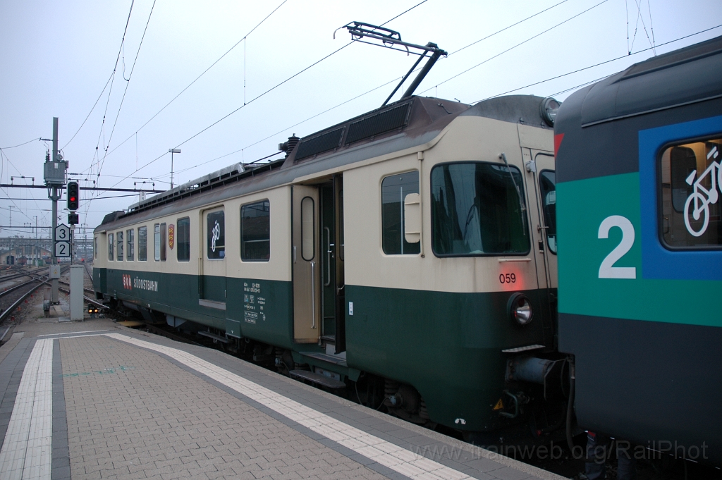 2983-0049-031013.jpg - SOB BDe 576.059-0 "Freienbach" / Rapperswil 3.10.2013