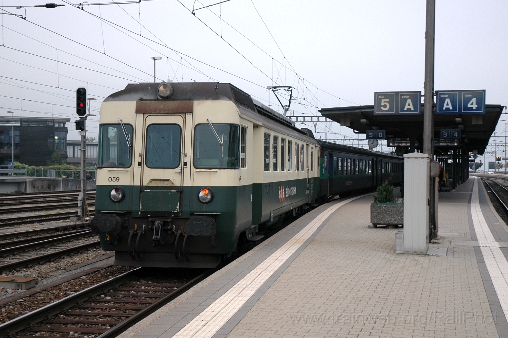 2984-0002-031013.jpg - SOB BDe 576.059-0 "Freienbach" / Rapperswil 3.10.2013