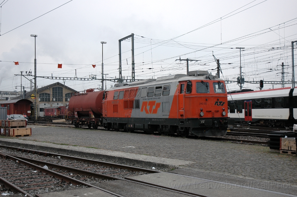 2984-0017-031013.jpg - RTS 2143.012  +-CFF Xs 40 85 95 35 816-4 / Rapperswil 3.10.2013