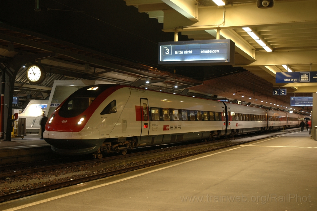 2988-0029-151013.jpg - SBB-CFF ICN RABDe 500.004-7 "Mani Matter" / Zürich HB 15.10.2013