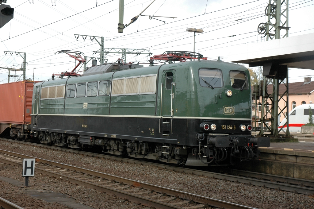 3002-0002-081113.jpg - SRI 151.124-5 / Fulda Hbf 8.11.2013