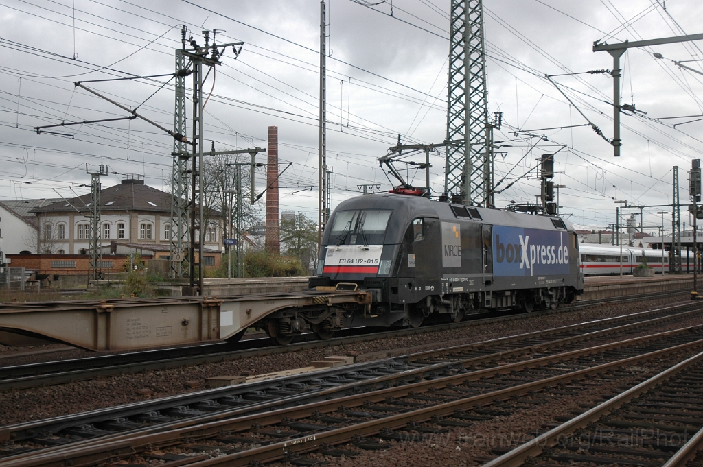 3007-0037-081113.jpg - MRCE ES 64 U2 015 / Fulda Hbf 8.11.2013