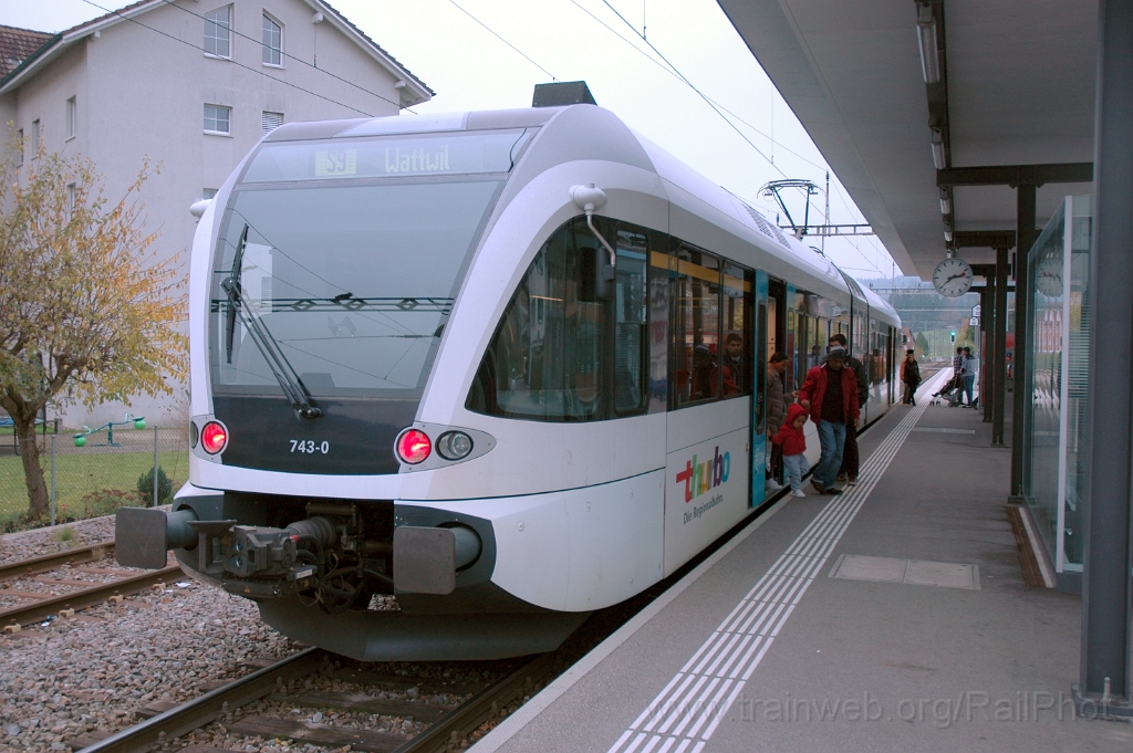 3011-0013-161113.jpg - Thurbo RABe 526.743-0 / Bazenheid 16.11.2013