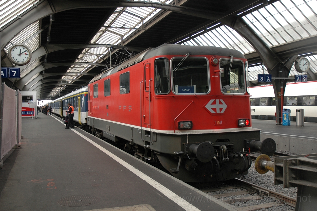 3014-0023-301113.jpg - SBB-CFF Re 4/4'' 11141 / Zürich HB 30.11.2013