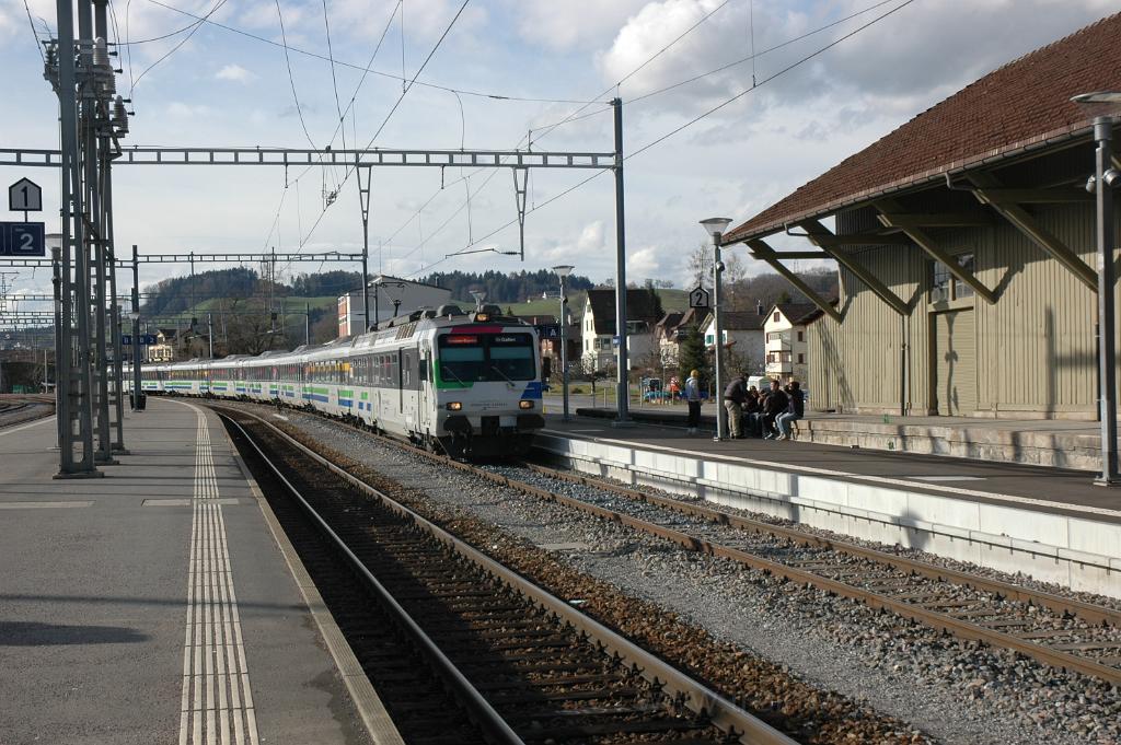 3035-0036-220214.jpg - SOB RBDe 561.082-9 / Uznach 22.2.2014