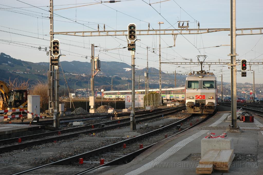 3036-0047-250214.jpg - SOB Re 446.015-0 +SBB-CFF Re 421.393-0 / Rapperswil 25.2.2014