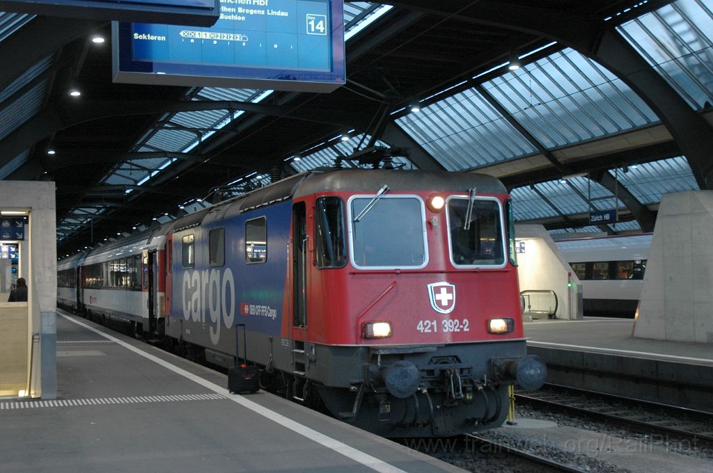 3039-0050-280214.jpg - SBB-CFF Re 421.392-2 / Zürich HB 28.2.2014