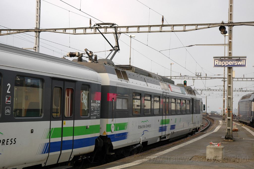3040-0025-060314.jpg - SOB RBDe 561.083-7 "Richterswil-Samstagern" / Rapperswil 6.3.2014