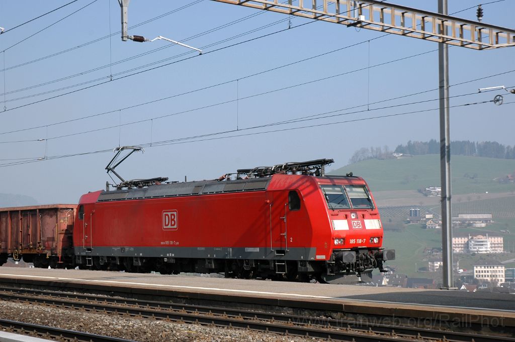 3046-0013-140314.jpg - DBAG 185.118-7 / Immensee 14.3.2014