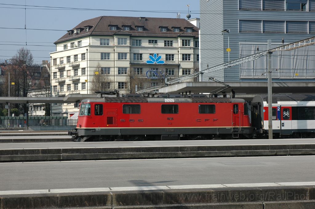 3047-0011-140314.jpg - SBB-CFF Re 4/4'' 11206 / Luzern 14.3.2014