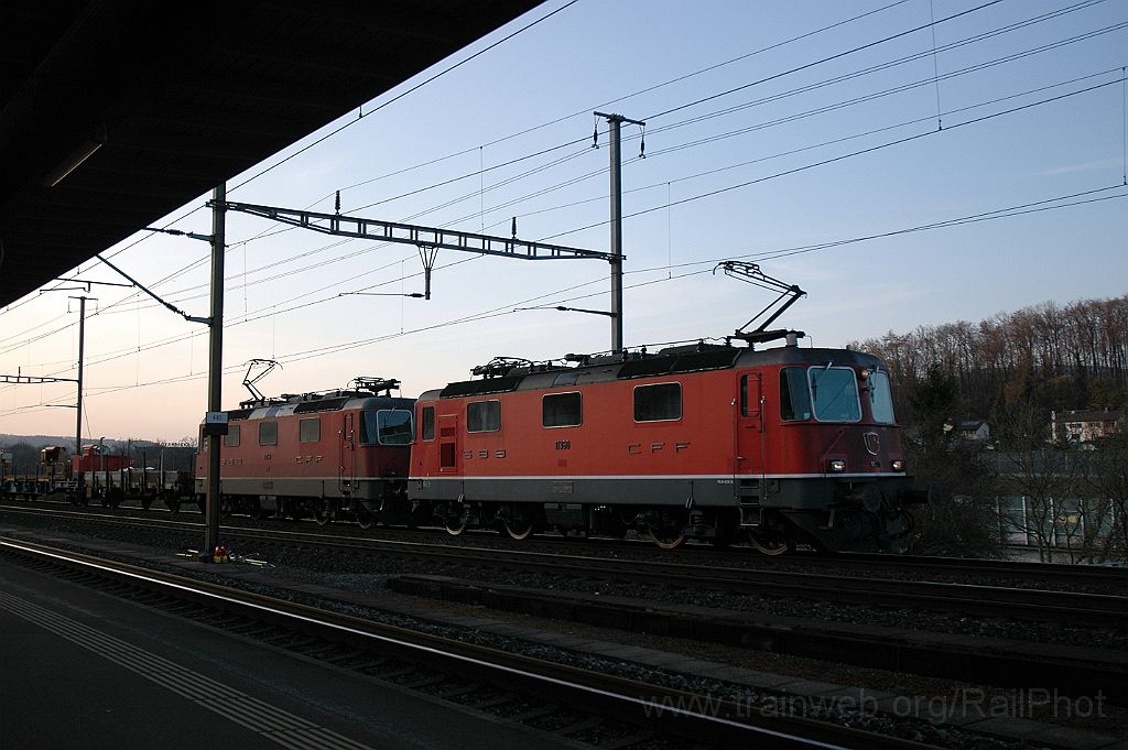 3056-0012-280314.jpg - SBB-CFF Re 4/4''' 11380 + Re 4/4'' 11249 / Killwangen-Spreitenbach 28.3.2014