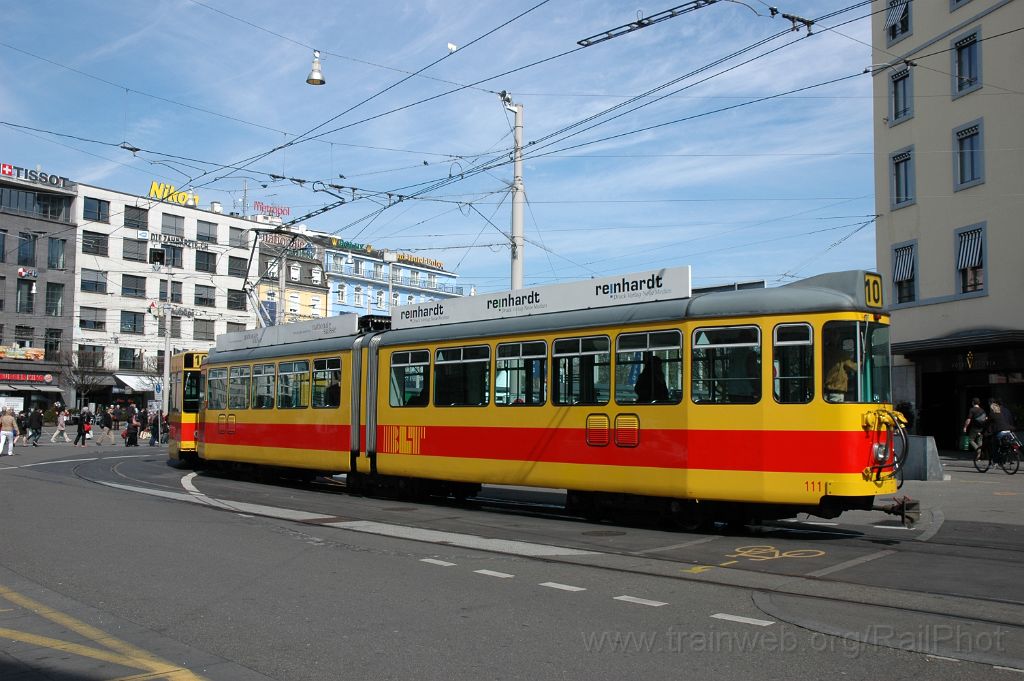 3057-0048-290314.jpg - BLT Be 4/8 221 "Therwil" + Be 4/6 111 / Basel Centralbahnplatz 29.3.2014