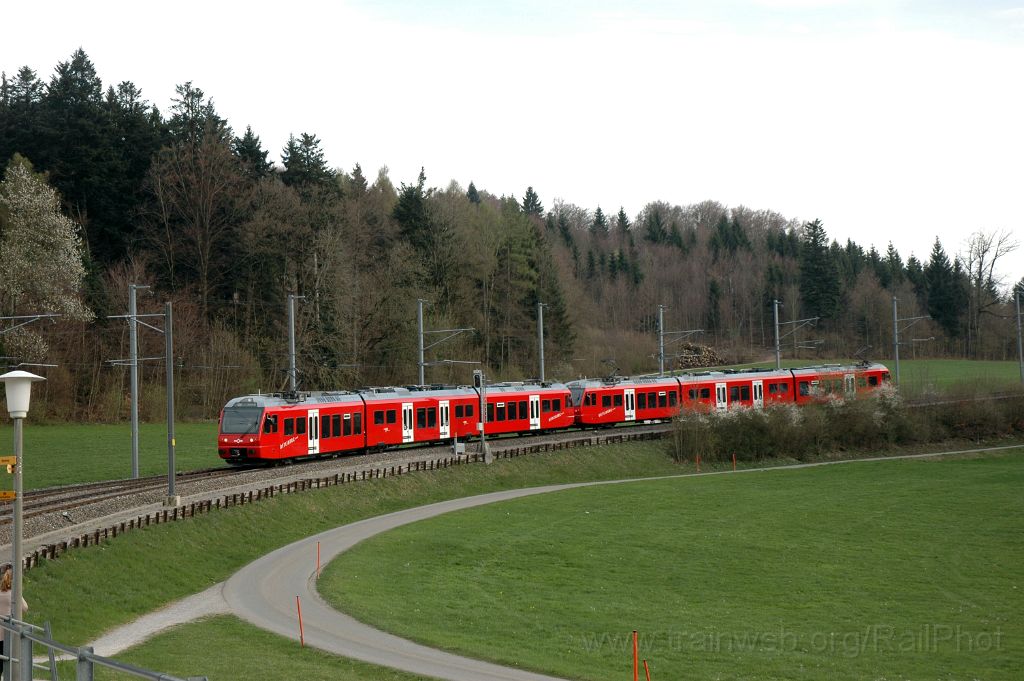 3065-0009-040414.jpg - SZU Be 556.515-5 + Be 556.516-3 / Ringlikon 4.4.2014